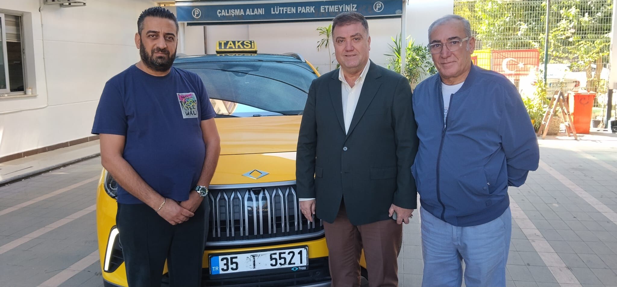 İzmir’de Ilk Togg Taksi Yollara Çıktı (1)-1