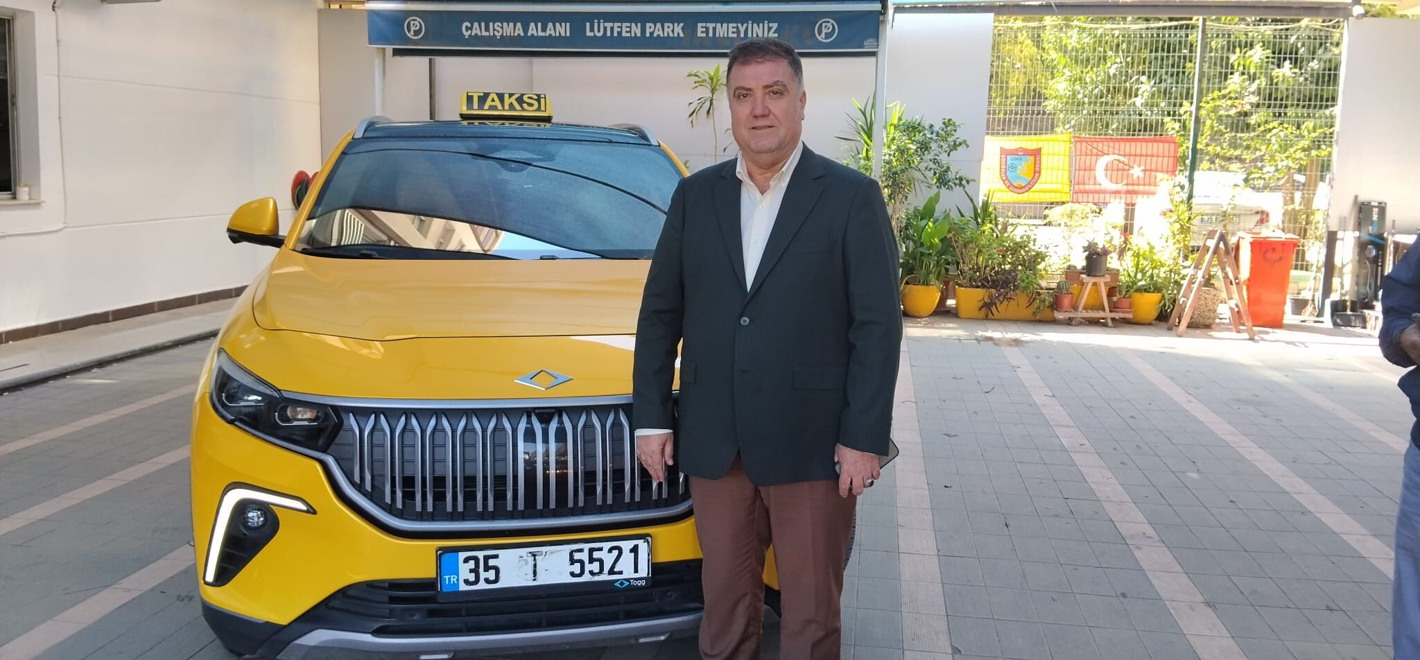 İzmir’de Ilk Togg Taksi Yollara Çıktı (3)