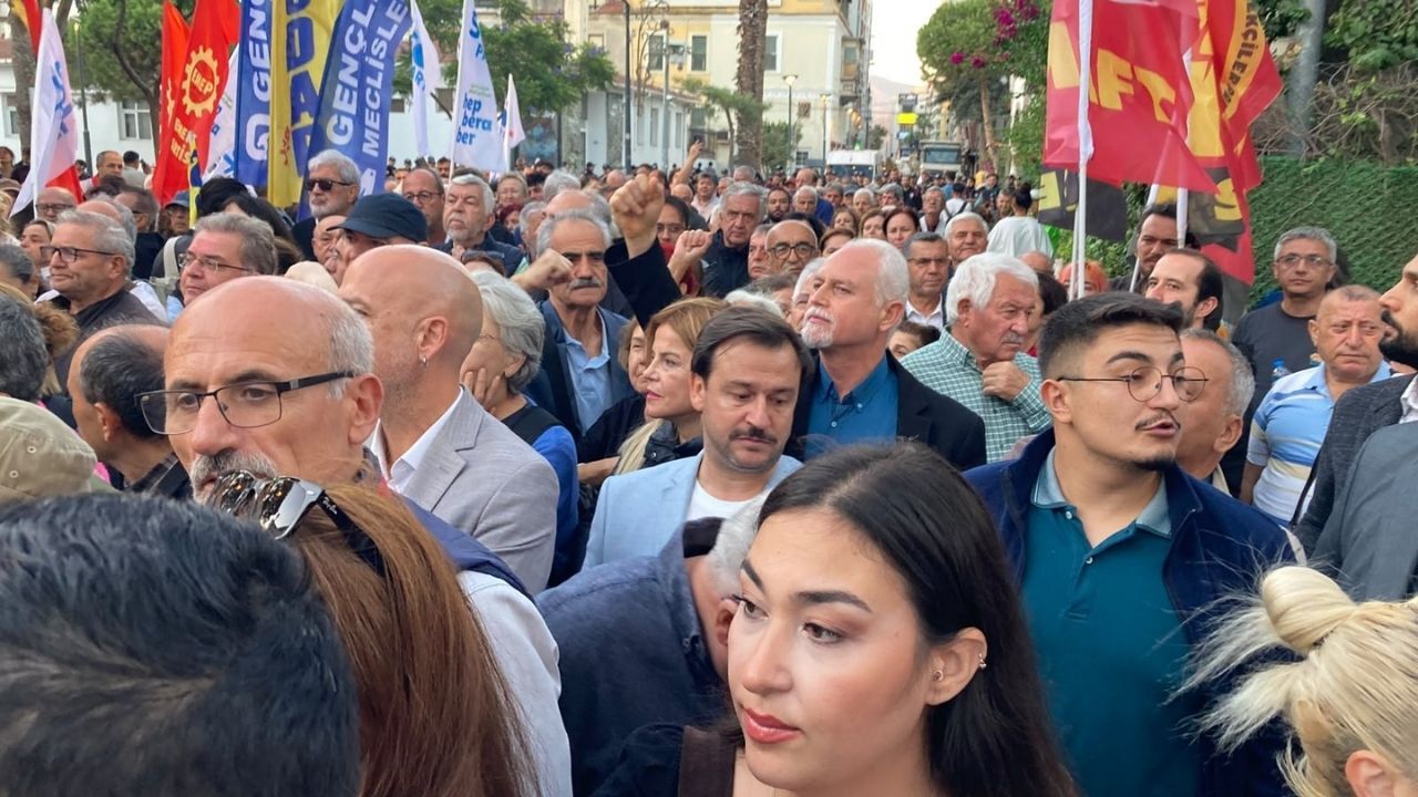 İzmir'de Ortak Yürüyüşe Polis Engeli Çağatay Güç Devrede