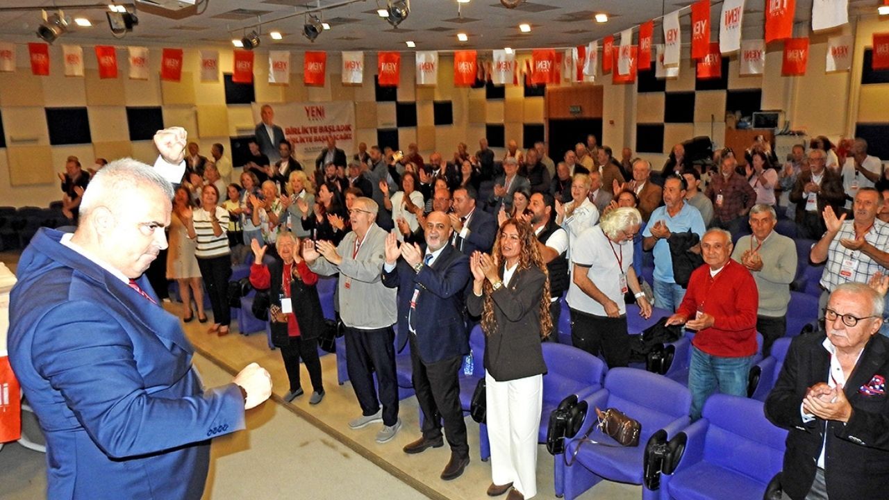 Yeni̇ Parti Çeşme'de Kongre Heyecanı Dolunay Onur Güven Tazeledi
