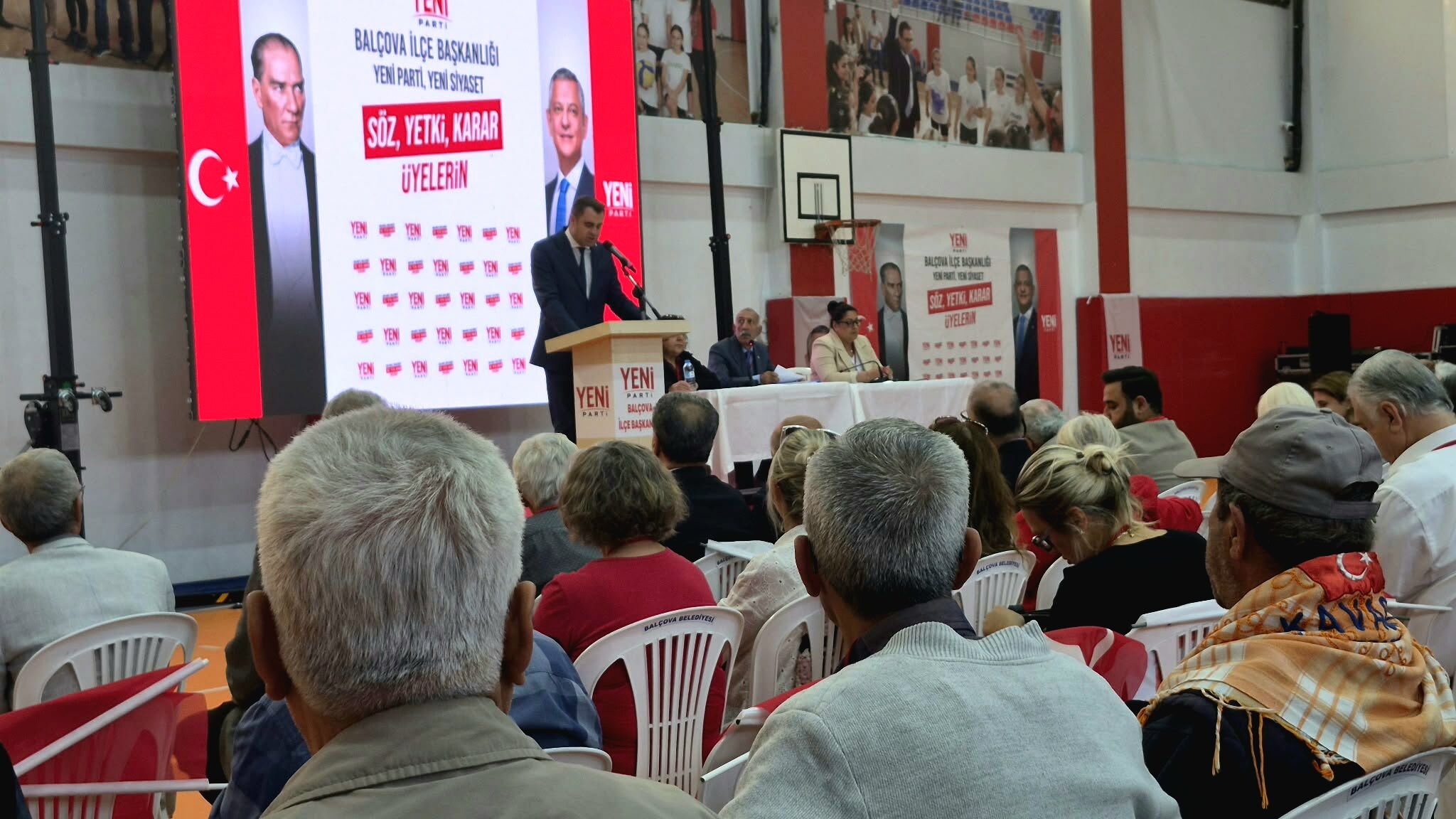 Yeni̇ Parti İzmir’de Ilk Kongre Balçova’da Yapıldı (3)