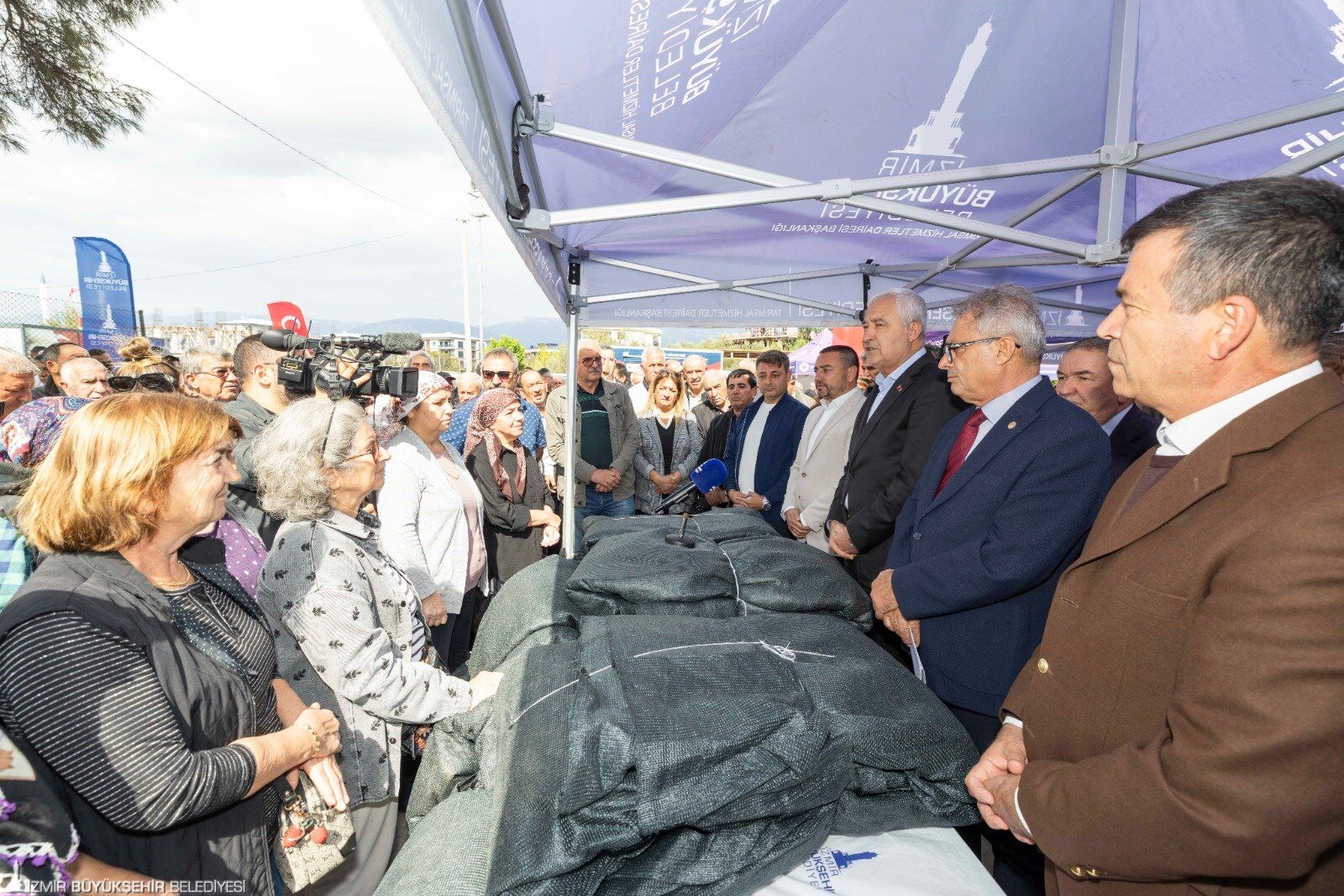 Zeytine İzmir Büyükşehir Eli Ortak Akıl Sahaya Taşınıyor (2)